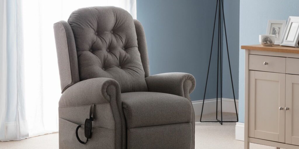 A reclining chair in a sitting room